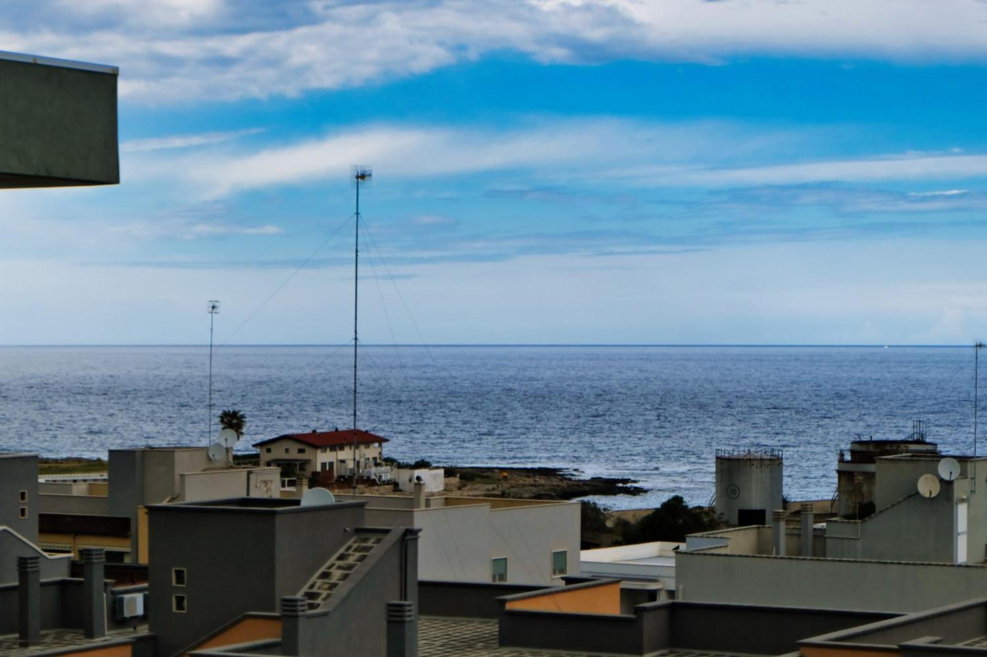 Mare Mary - Appartamento Vista Mare A Monopoli Extérieur photo